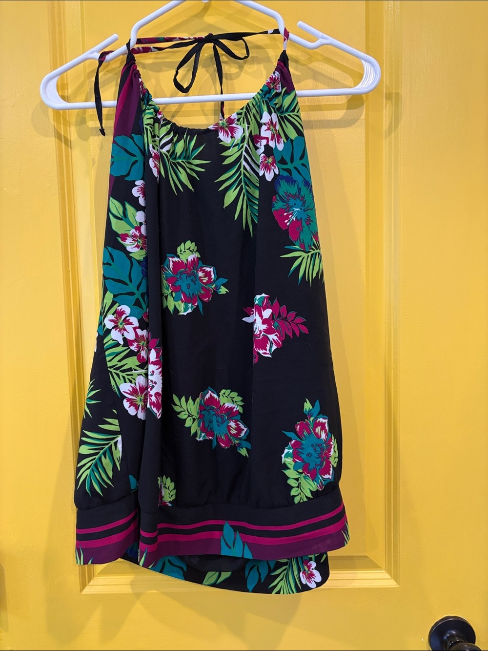 Old Navy Women's Black Tropical Floral Halter